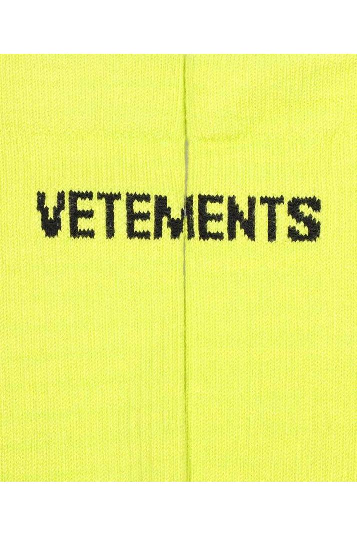 Vetements베트멍 남성 양말 Vetements UE54SO140Y LOGO Socks - Yellow