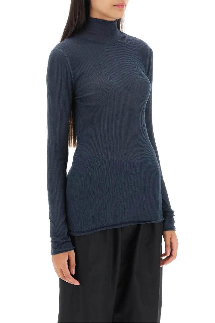 LEMAIRE르메르 여성 티셔츠 seamless silk turtleneck sweater