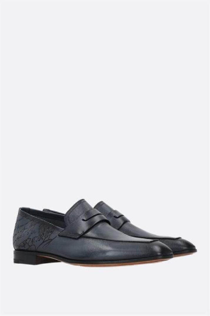 BERLUTI벨루티 남성 로퍼 Rimini loafers in Scritto leather